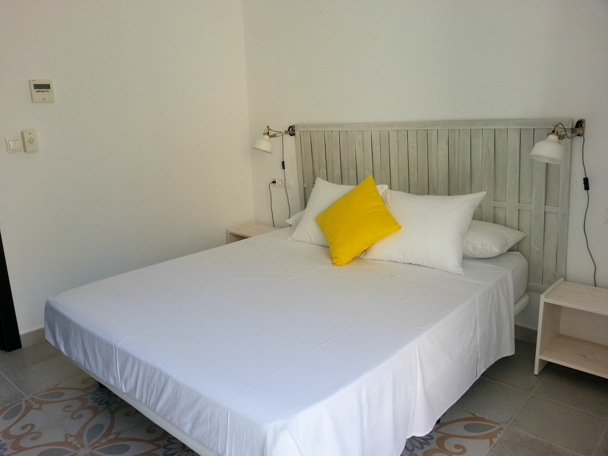 Hotel La Siesta De Picasso Málaga Exterior foto